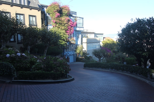 Lombard Street, a rua mais sinuosa de San Francisco Natália Cagnani)